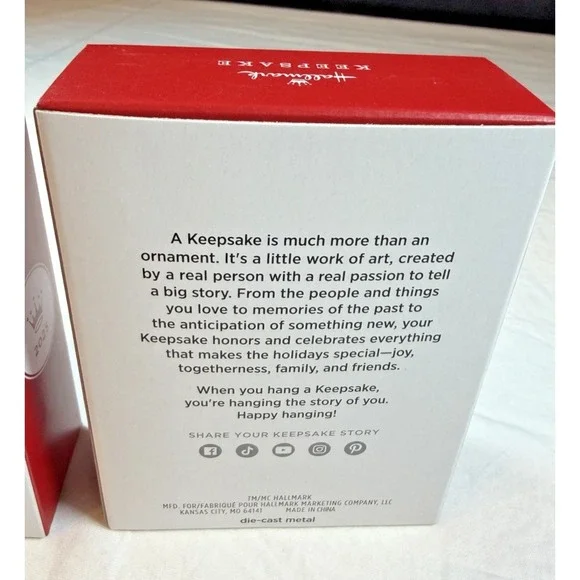 Lionel Trains Set of (2) 2025 Hallmark Keepsake Ornaments 812 Gondola, NY Vandy - Picture 6 of 12